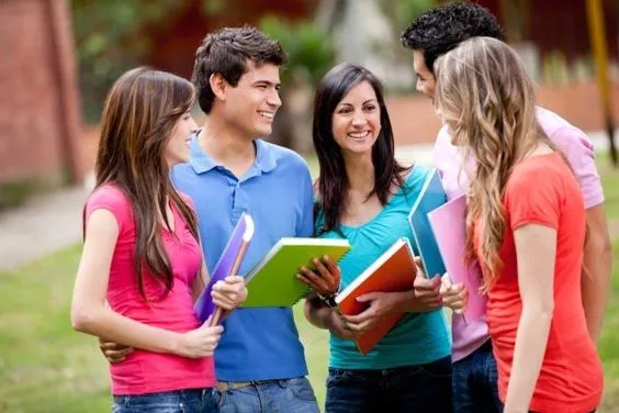 Nüfuzlu universitetdə keyfiyyətli təhsil al